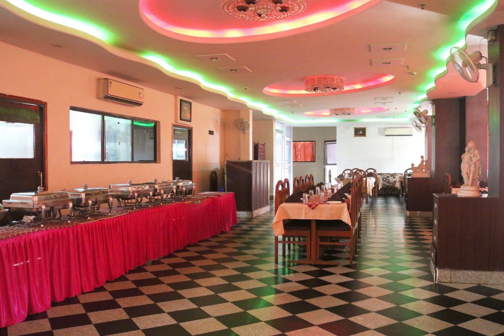 โรงแรมแอมเมอร์ซิตี้เฮอริเทจ ชัยปุระ ภายนอก รูปภาพ